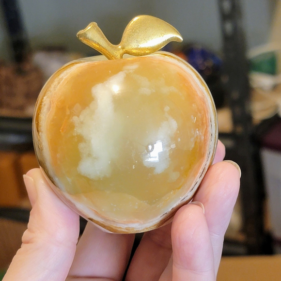 ONYX APPLE, Teacher Gifts, Crystals, Natural, Wiccan, Pagan, Gift Box Christmas - Picture 1 of 5